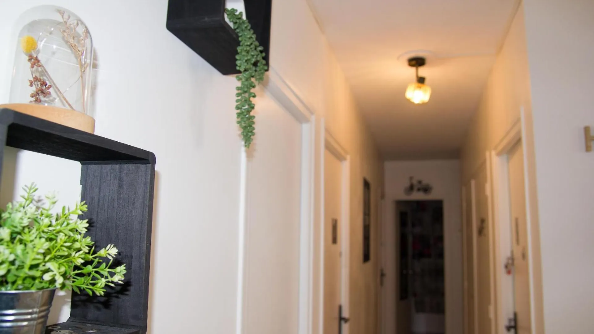 Chambre Dans T5 96M2 Meuble Tt Equipe Lorient 0*,  France